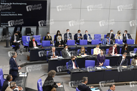 30. Sitzung des Deutschen Bundestages in Berlin