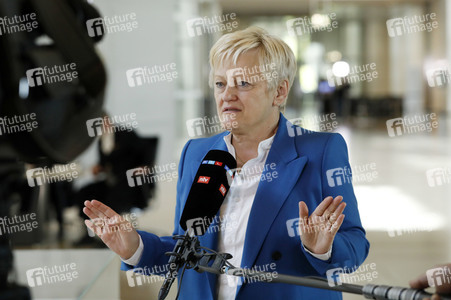 30. Sitzung des Deutschen Bundestages in Berlin