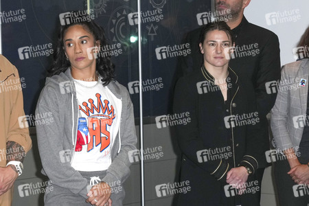 Empire State Building Lighting Ceremony mit Katie Taylor und Amanda Serrano in New York