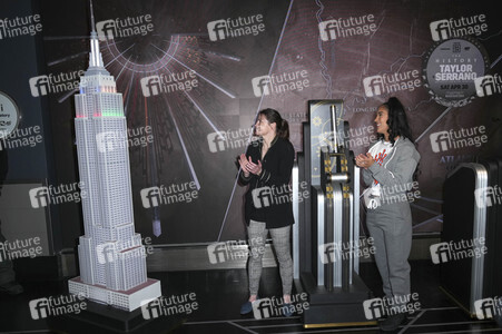 Empire State Building Lighting Ceremony mit Katie Taylor und Amanda Serrano in New York