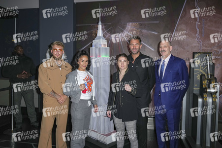 Empire State Building Lighting Ceremony mit Katie Taylor und Amanda Serrano in New York