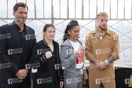 Empire State Building Lighting Ceremony mit Katie Taylor und Amanda Serrano in New York