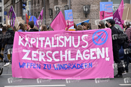 Revolutionäre 1. Mai Demo in Nürnberg