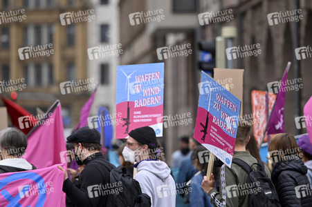 Revolutionäre 1. Mai Demo in Nürnberg