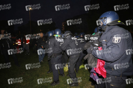 Revolutionäre 1. Mai Demo in Berlin