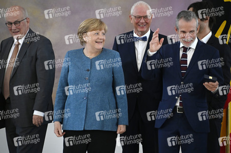 Verleihung des Verdienstkreuzes 1. Klasse an Ulrich Matthes in Berlin