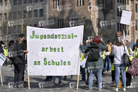 Warnstreik von Beschäftigten in Sozial- und Erziehungsberufen in Nürnberg