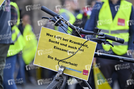 Warnstreik von Beschäftigten in Sozial- und Erziehungsberufen in Nürnberg