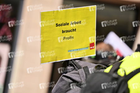 Warnstreik von Beschäftigten in Sozial- und Erziehungsberufen in Nürnberg