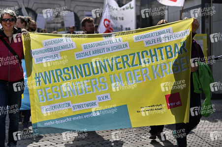 Warnstreik von Beschäftigten in Sozial- und Erziehungsberufen in Nürnberg