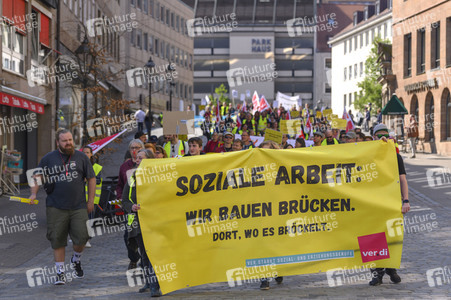 Warnstreik von Beschäftigten in Sozial- und Erziehungsberufen in Nürnberg