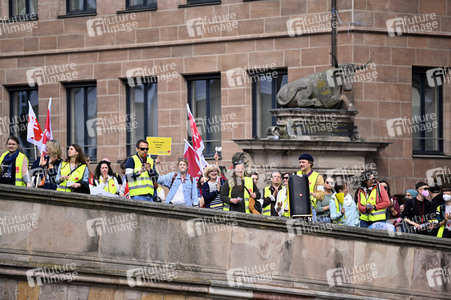 Warnstreik von Beschäftigten in Sozial- und Erziehungsberufen in Nürnberg