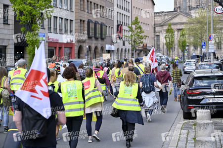 Warnstreik von Beschäftigten in Sozial- und Erziehungsberufen in Nürnberg