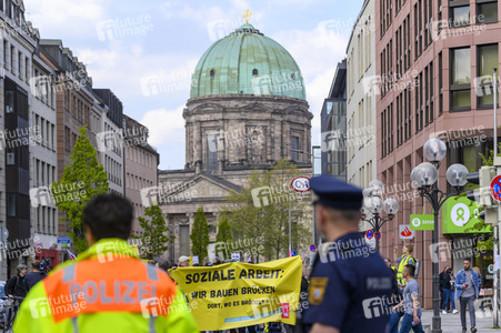 Warnstreik von Beschäftigten in Sozial- und Erziehungsberufen in Nürnberg