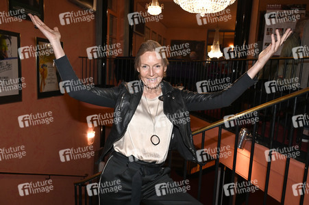 Theaterpremiere 'Das Brautkleid' in München