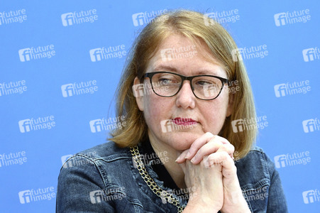 Bundespressekonferenz Erste Ergebnisse des Nationalen Diskriminierungs- und Rassismusmonitors in Berlin