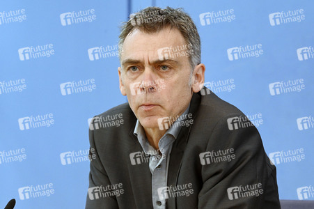 Bundespressekonferenz Erste Ergebnisse des Nationalen Diskriminierungs- und Rassismusmonitors in Berlin