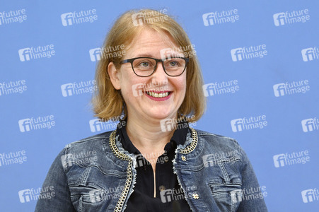 Bundespressekonferenz Erste Ergebnisse des Nationalen Diskriminierungs- und Rassismusmonitors in Berlin