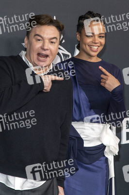 Serienpremiere 'The Pentaverate' in Los Angeles