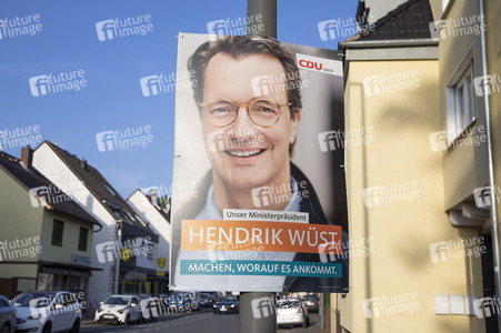 Wahlplakate zur NRW-Wahl in Köln