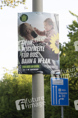 Wahlplakate zur NRW-Wahl in Bonn