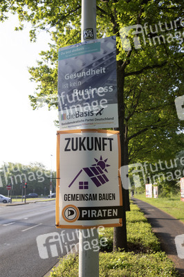 Wahlplakate zur NRW-Wahl in Bonn