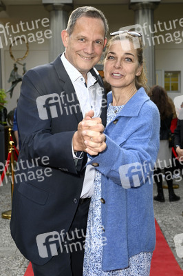 Theaterpremiere 'Monsieur Claude und seine Töchter - Teil 2' in Berlin