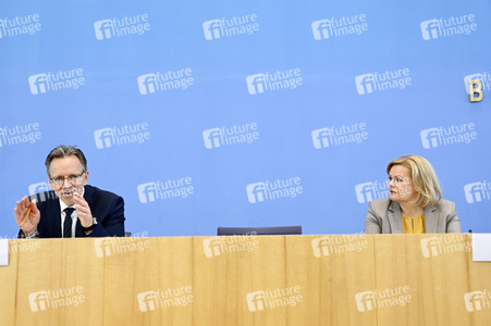 Bundespressekonferenz Vorstellung des Jahresberichts Fallzahlen politisch motivierter Kriminalität in Berlin