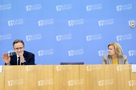 Bundespressekonferenz Vorstellung des Jahresberichts Fallzahlen politisch motivierter Kriminalität in Berlin