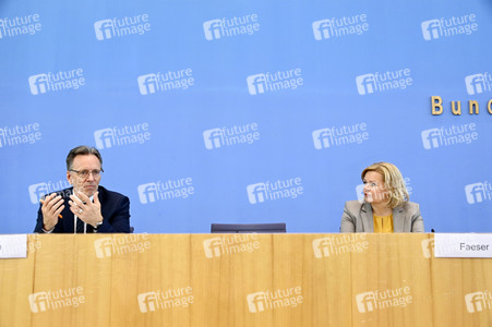 Bundespressekonferenz Vorstellung des Jahresberichts Fallzahlen politisch motivierter Kriminalität in Berlin