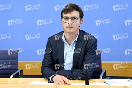 Bundespressekonferenz Jahresbilanz rechte Gewalt 2021 und Coronaleugner-Gewalt in Berlin