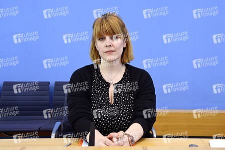 Bundespressekonferenz Jahresbilanz rechte Gewalt 2021 und Coronaleugner-Gewalt in Berlin