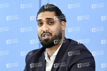 Bundespressekonferenz Jahresbilanz rechte Gewalt 2021 und Coronaleugner-Gewalt in Berlin