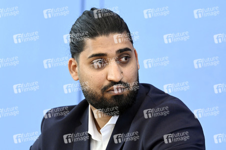 Bundespressekonferenz Jahresbilanz rechte Gewalt 2021 und Coronaleugner-Gewalt in Berlin