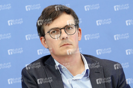 Bundespressekonferenz Jahresbilanz rechte Gewalt 2021 und Coronaleugner-Gewalt in Berlin