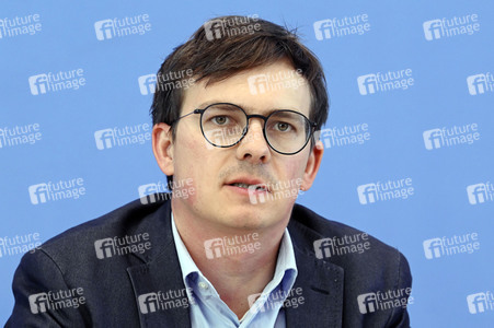 Bundespressekonferenz Jahresbilanz rechte Gewalt 2021 und Coronaleugner-Gewalt in Berlin