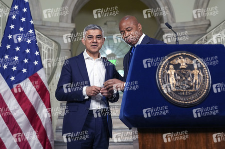 Sadiq Khan zu Gast im Rathaus von New York