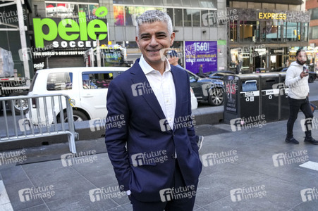 Sadiq Khan auf dem Times Square in New York