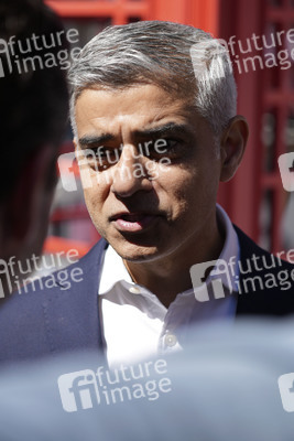 Sadiq Khan auf dem Times Square in New York