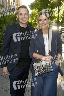 Opening von Survivors Home in Berlin