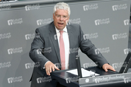 33. Sitzung des Deutschen Bundestages in Berlin