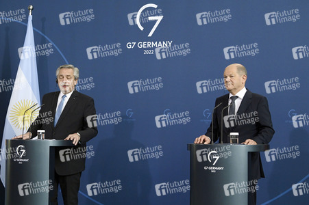 Pressekonferenz von Olaf Scholz und Alberto Ángel Fernández in Berlin