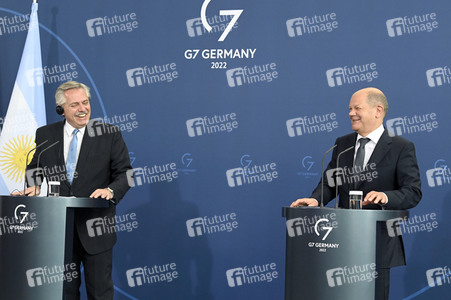 Pressekonferenz von Olaf Scholz und Alberto Ángel Fernández in Berlin
