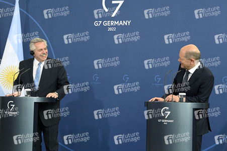 Pressekonferenz von Olaf Scholz und Alberto Ángel Fernández in Berlin