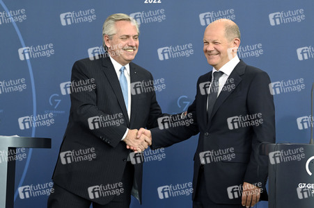 Pressekonferenz von Olaf Scholz und Alberto Ángel Fernández in Berlin
