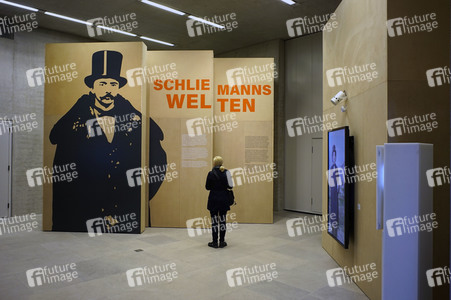 Pressetermin zur Ausstellung 'Schliemanns Welten. Sein Leben. Seine Entdeckungen. Sein Mythos' in Berlin