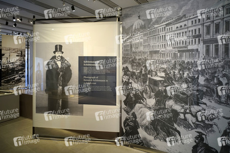 Pressetermin zur Ausstellung 'Schliemanns Welten. Sein Leben. Seine Entdeckungen. Sein Mythos' in Berlin