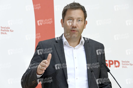 SPD Pressekonferenz zur Landtagswahl in Nordrhein-Westfalen in Berlin