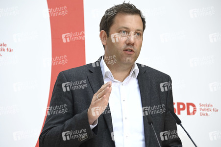 SPD Pressekonferenz zur Landtagswahl in Nordrhein-Westfalen in Berlin