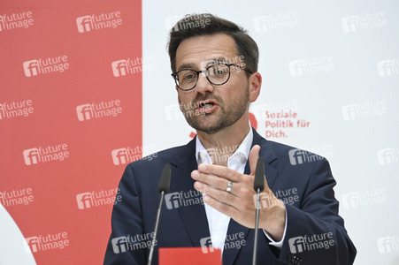 SPD Pressekonferenz zur Landtagswahl in Nordrhein-Westfalen in Berlin